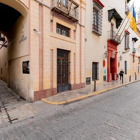Bonito Callejon En La Juderia By Thegoodtourist Seville Luaran gambar